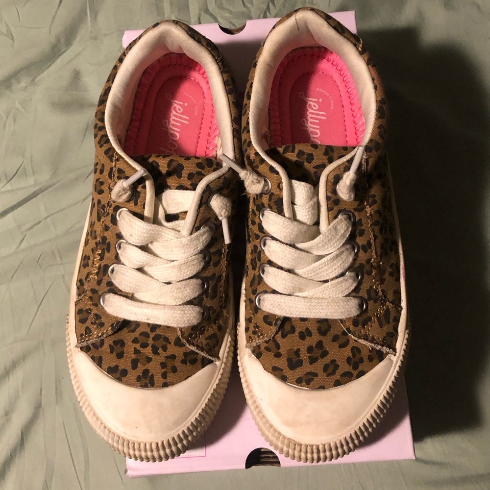 Jellypop Energy leopard sneakers.